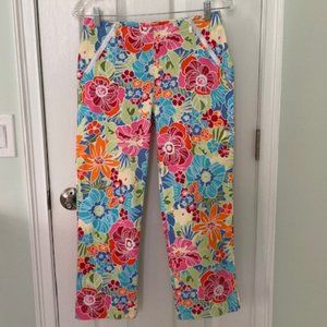 Willi Smith Women's Tropical Floral Stretch Capri Pants - Size 8